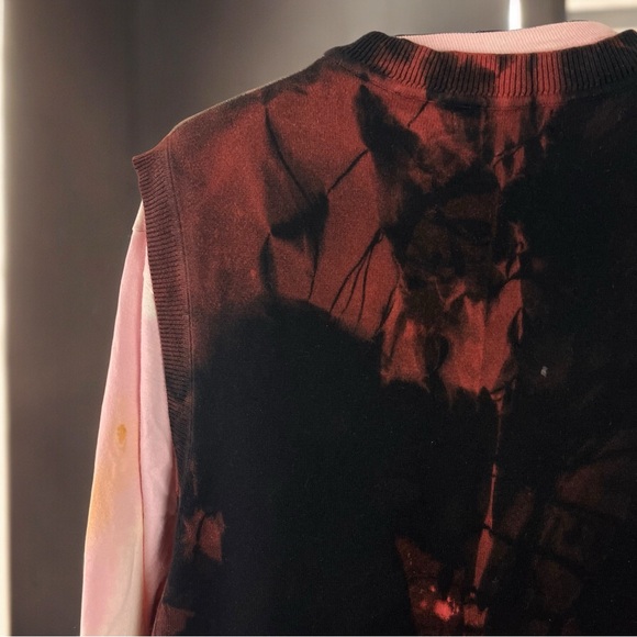 🏳️‍🌈 Pink Long Sleeve T-Shirt That Says “I’m Queer” on the front 🏳️‍⚧️ size L - Picture 3 of 9